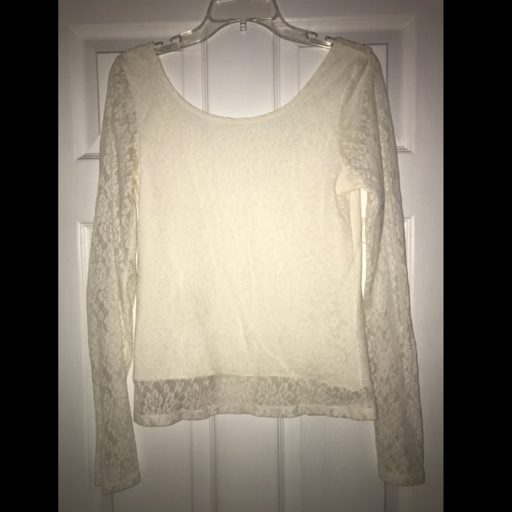 Long sleeve lace shirt